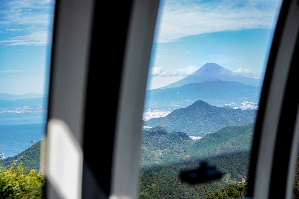 富士山や海、山々が織りなす風景