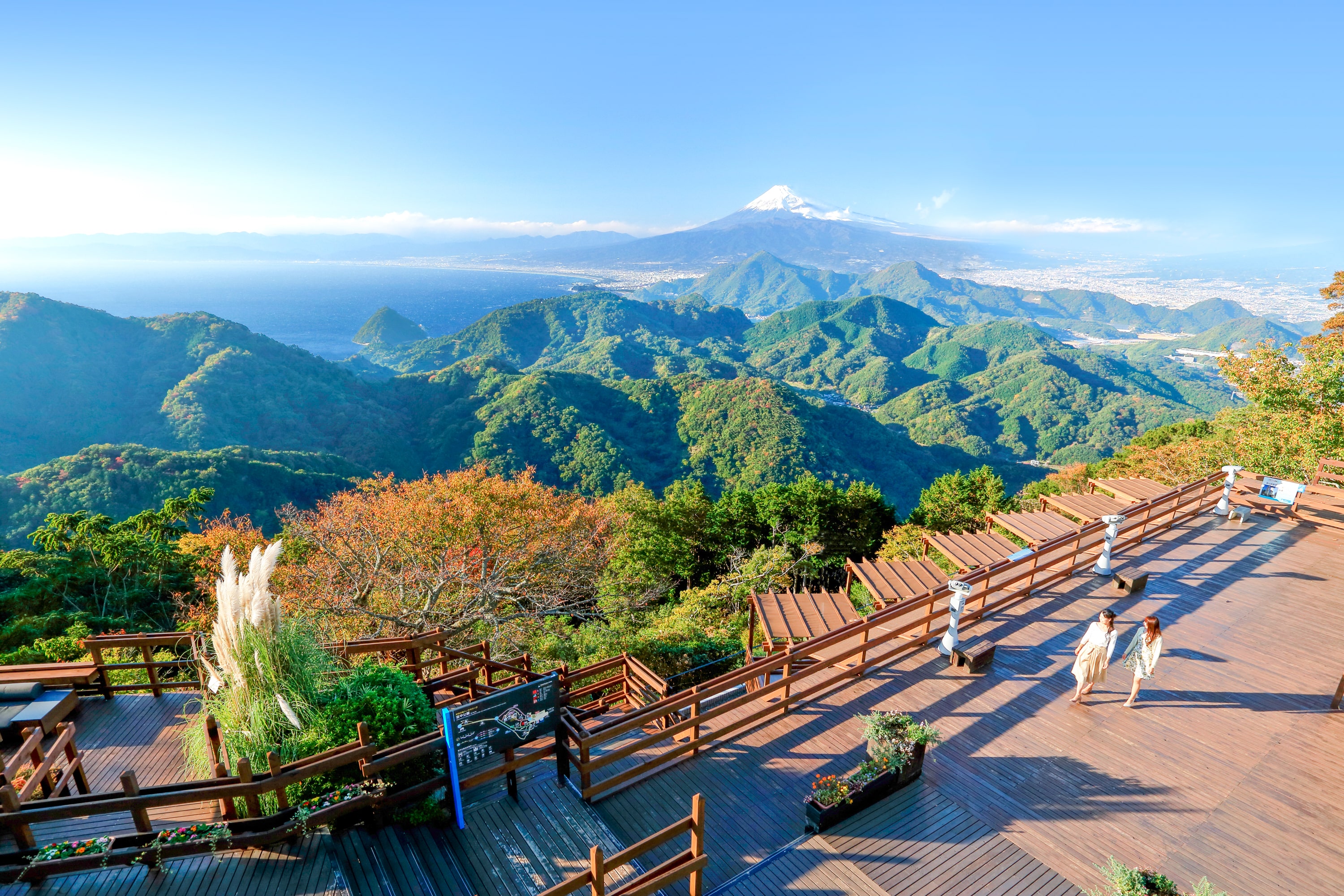 伊豆パノラマパーク 碧テラス 富士山と駿河湾を望む絶景山頂リゾート 伊豆パノラマパーク 碧テラス 富士山と駿河湾を望む絶景山頂リゾート